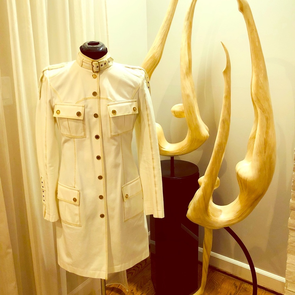 Off white jacket, long blazer
